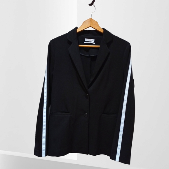 Urban Outfitters Women's Black Stripe Blazer - Picture 8 of 16